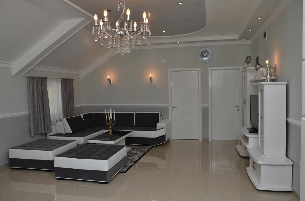 Apartments Royal Menex Požarevac Εξωτερικό φωτογραφία