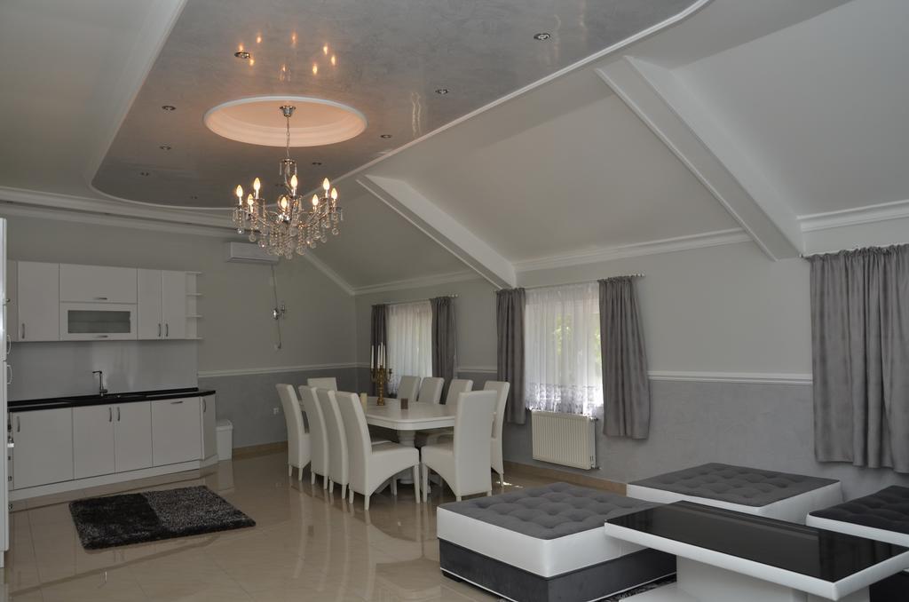 Apartments Royal Menex Požarevac Δωμάτιο φωτογραφία