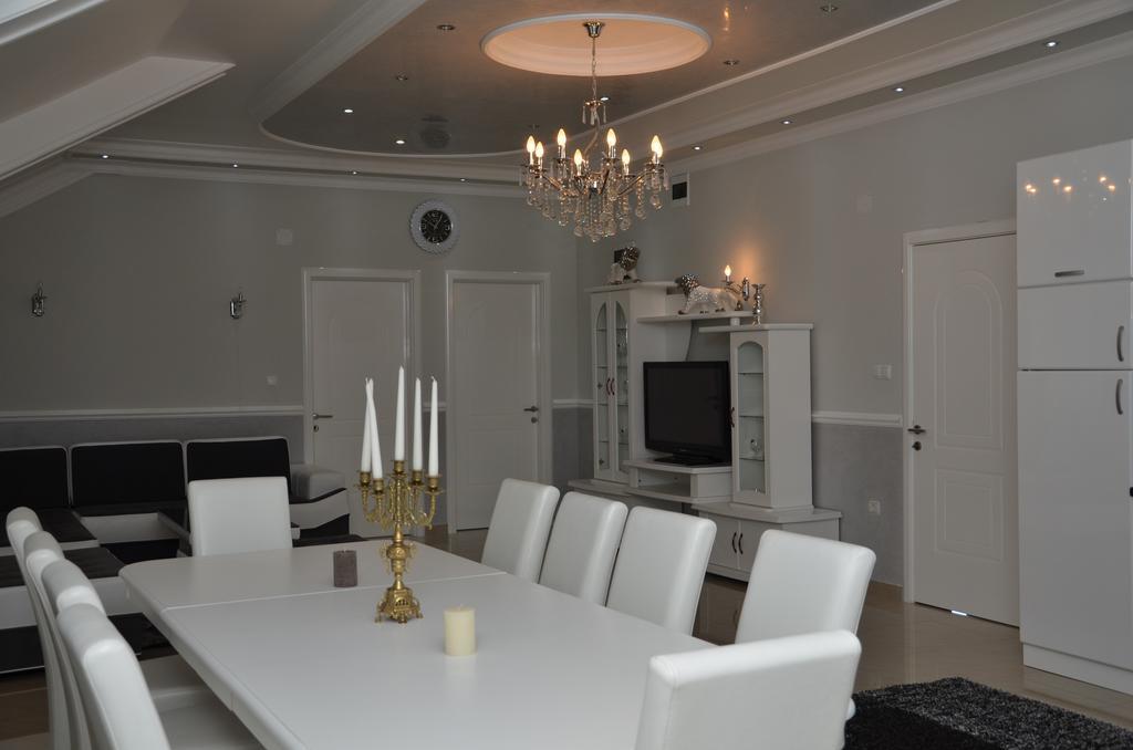 Apartments Royal Menex Požarevac Δωμάτιο φωτογραφία