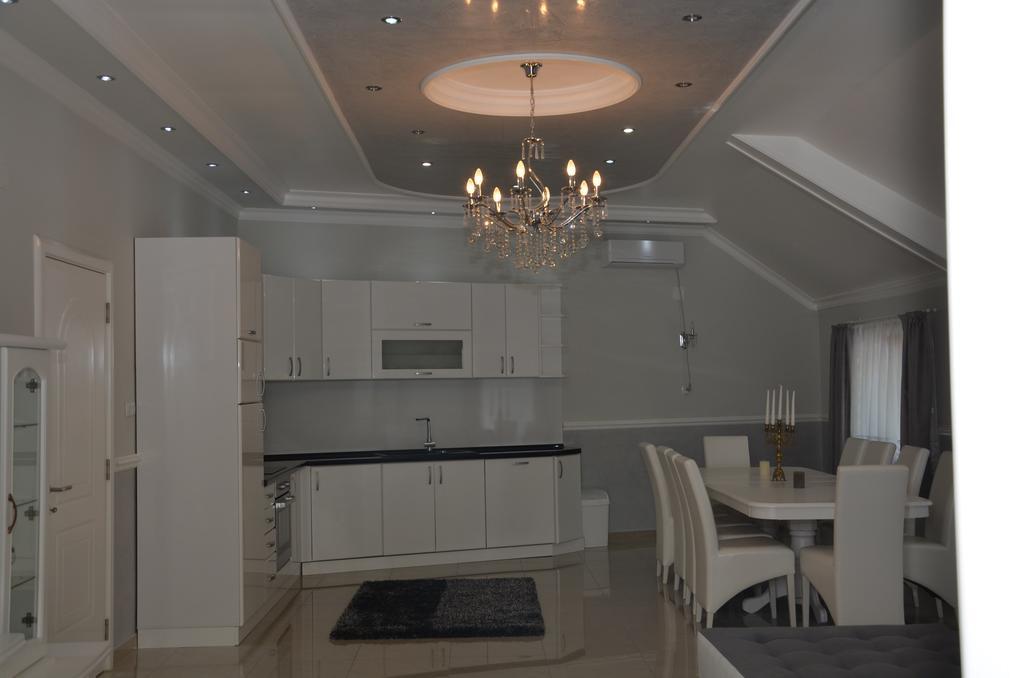 Apartments Royal Menex Požarevac Δωμάτιο φωτογραφία