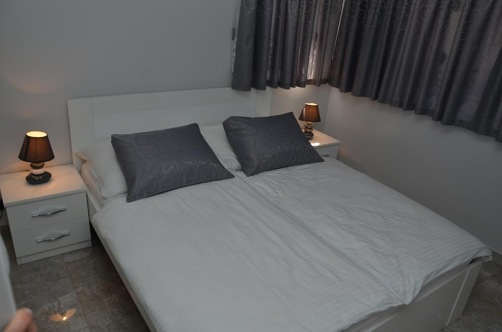 Apartments Royal Menex Požarevac Δωμάτιο φωτογραφία