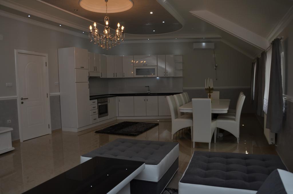 Apartments Royal Menex Požarevac Δωμάτιο φωτογραφία