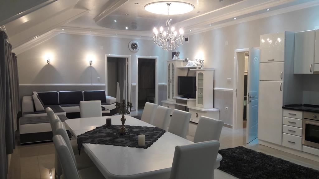 Apartments Royal Menex Požarevac Εξωτερικό φωτογραφία